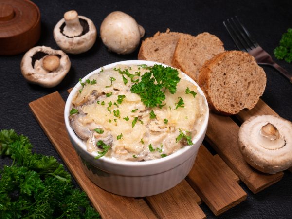 Жулиен с пиле и гъби малък - Image 7